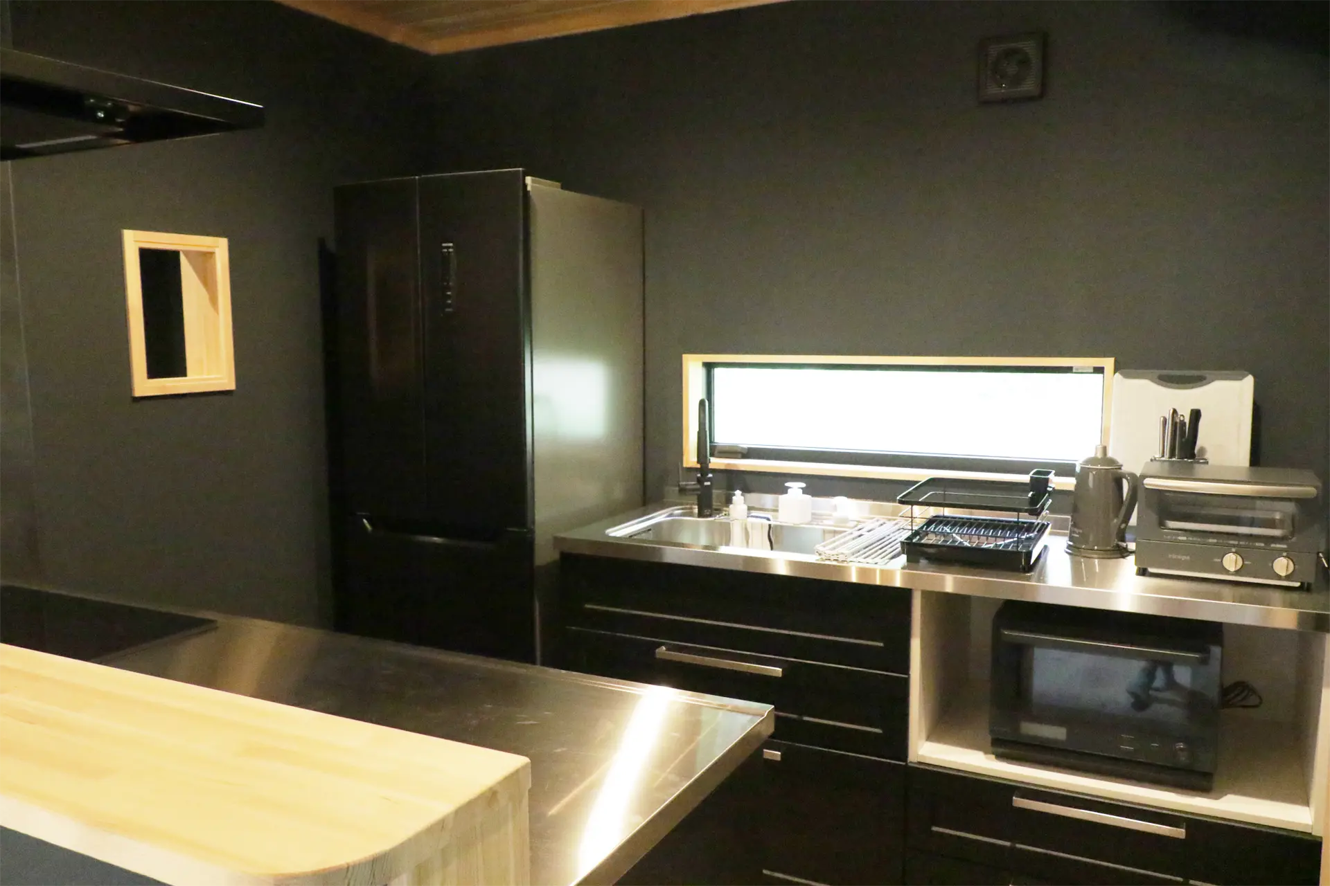 amenity-kitchen